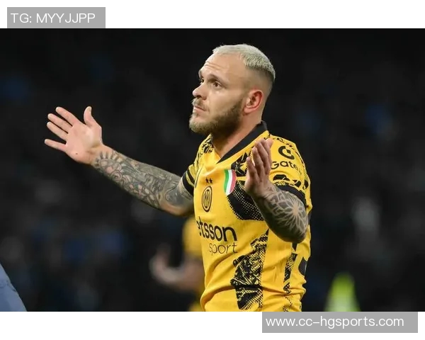 意甲10月最佳阵容揭晓莱奥博尼迪马尔科恰尔汉奥卢入选