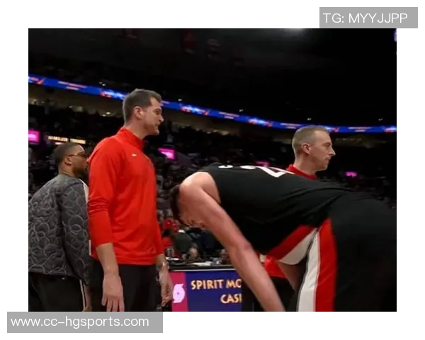 克林根谈与杨瀚森默契配合每日争抢篮板共同提升技艺